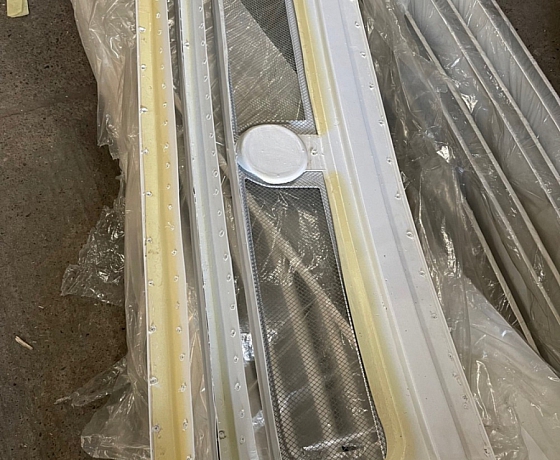 Люк передний (ПАЗ-320402-03,320412-03) (пластик)