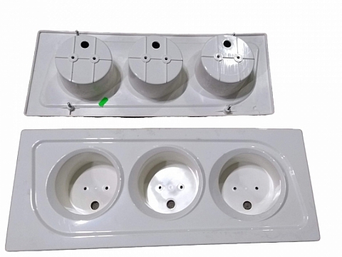 Панель облицовочная задних фонарей (левая) (ПАЗ-32053, 4234 рестайлинг) (наруж. облицовка)