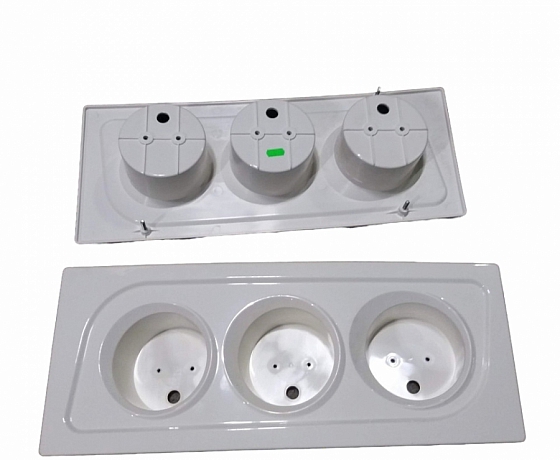 Панель облицовочная задних фонарей (правая) (ПАЗ-32053, 4234 рестайлинг) (наруж. облицовка)